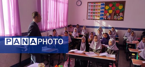 بازدید راهبر آموزشی از دبستان شهید نجفی فدافن
