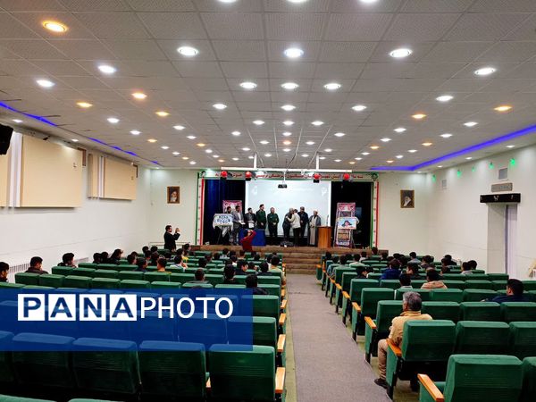 تودیع و معارفه فرماندهان واحد های مقاومت بسیج دانش آموزی شهرستان کاشمر