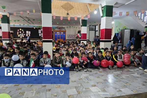 آیین جشن باشکوه چهل و ششمین سالگرد پیروزی انقلاب در مدرسه ۱۷ شهریور یاسوج