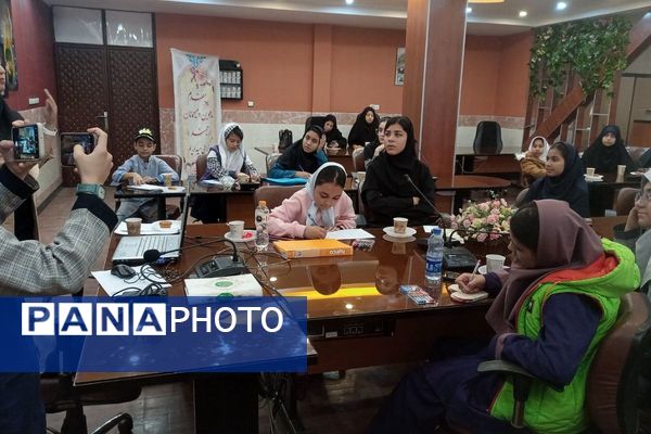 جلسه آموزش خبرنگاری در شهرستان رباط‌کریم