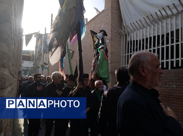 مراسم کهن علم گردانی و علم بندان در بیرجند 