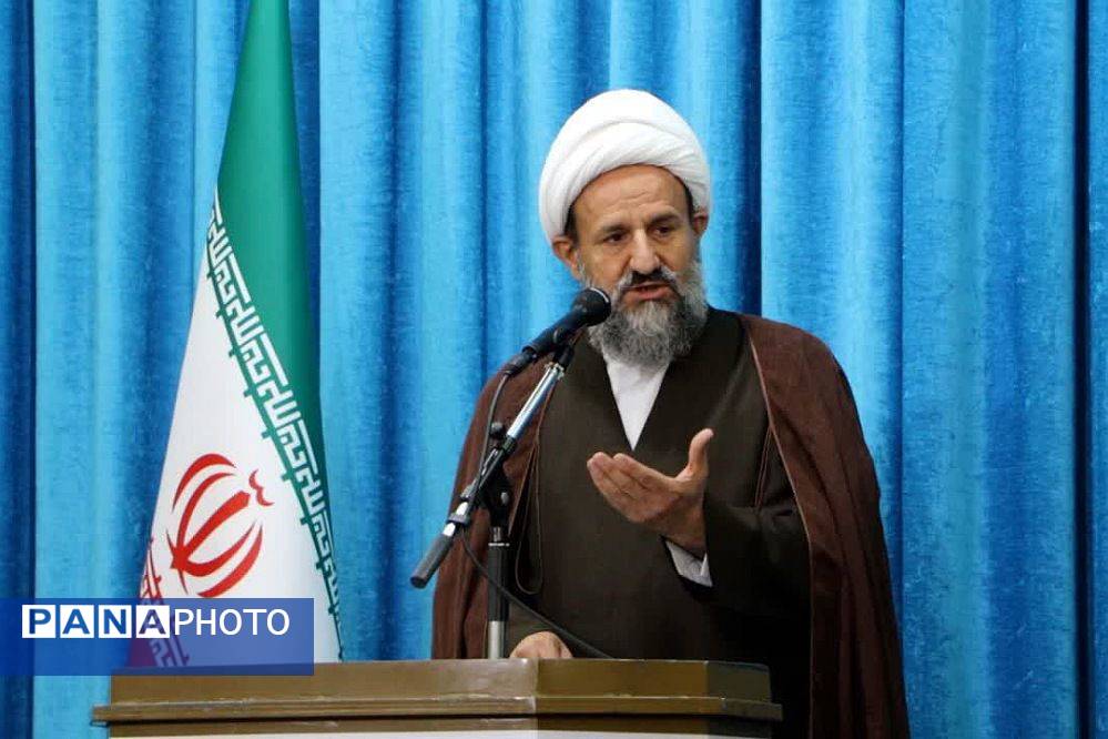 نماز جمعه عبادی سیاسی این هفته شهرستان‌قرچک