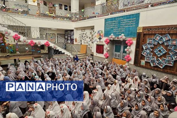 برگزاری جشن میلاد امام رضا علیه السلام در دبستان شاهد ام البنین (س) ناحیه دو شهرری 