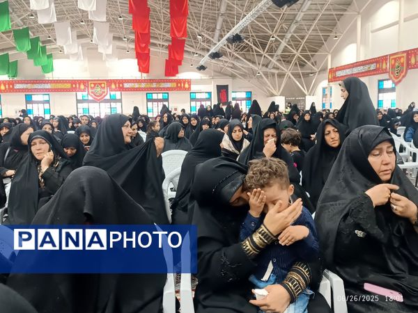 مراسم بزرگداشت شهدای حملات تروریستی رژیم صهیونسیتی در گلستان شهدای اصفهان 