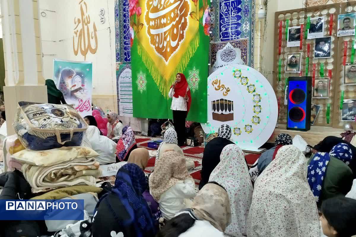 مراسم معنوی اعتکاف در مسجد الزهرا(س) قیامدشت