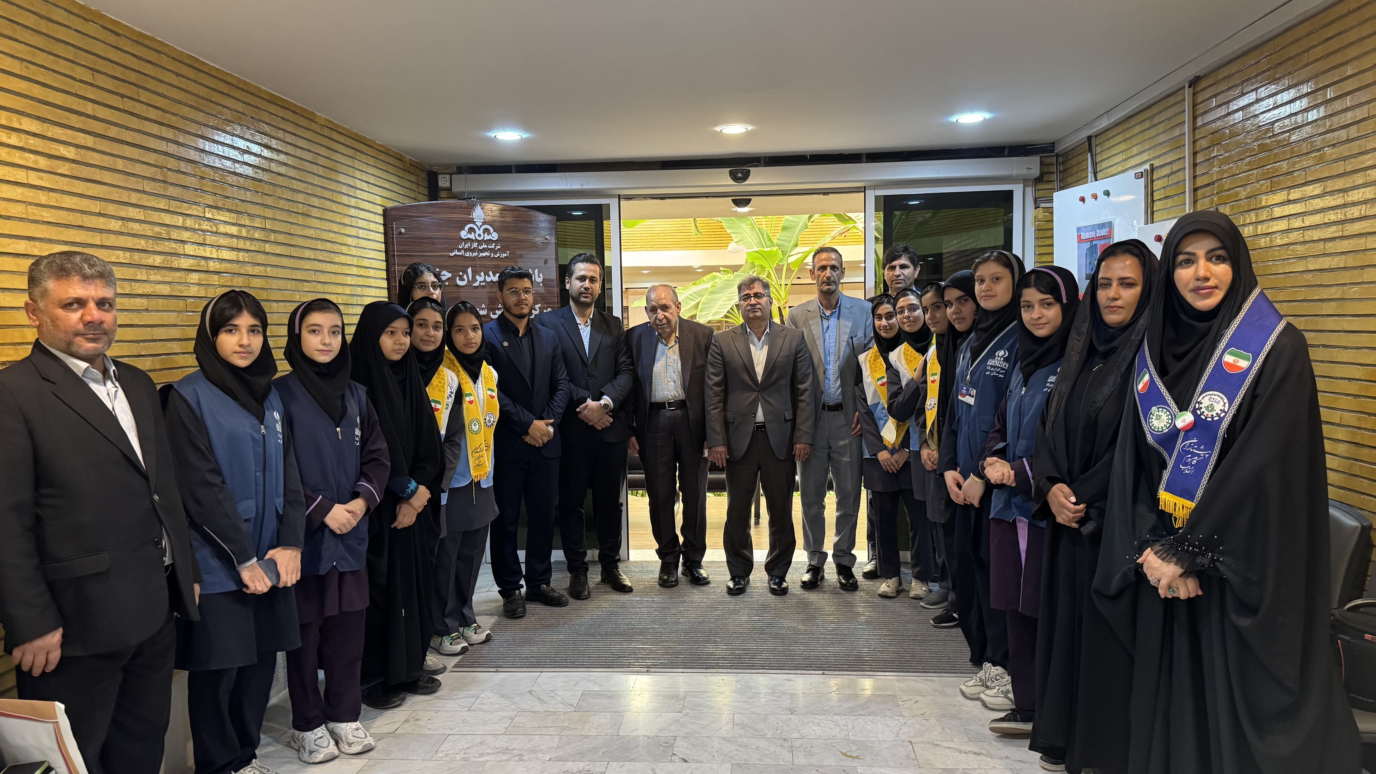 بهره‌گیری از توان مدیریتی بانوان باید به یک رویکرد جدی در مدارس تبدیل شود