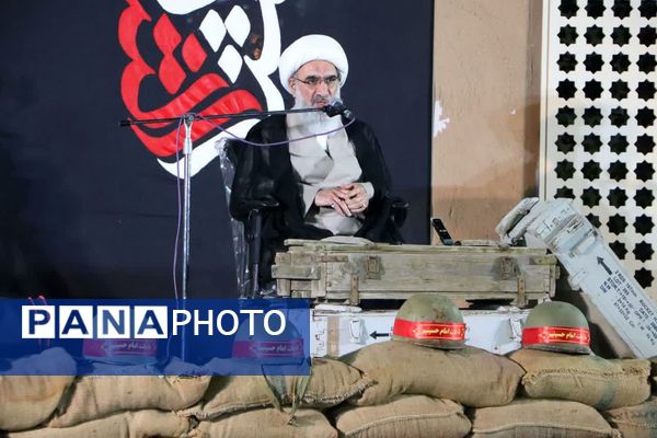 یادواره سرداران و شهدای محله حسین‌آباد در برازجان با حضور نماینده ولی فقیه در استان بوشهر