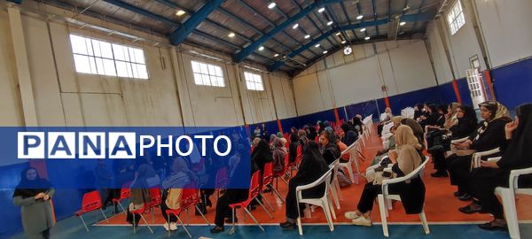 انتخابات انجمن اولیای و مربیان در مدرسه شهدای فرهنگی شهرستان شیروان