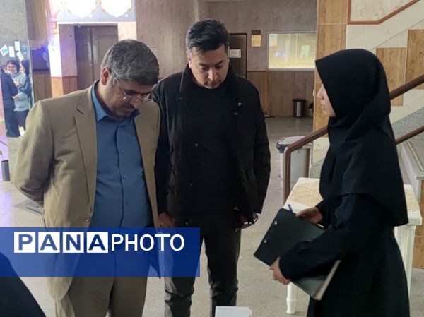 بازدید معاون پرورشی و تربیت بدنی ناحیه سه از دبیرستان مصلی‌نژاد ام البنین 