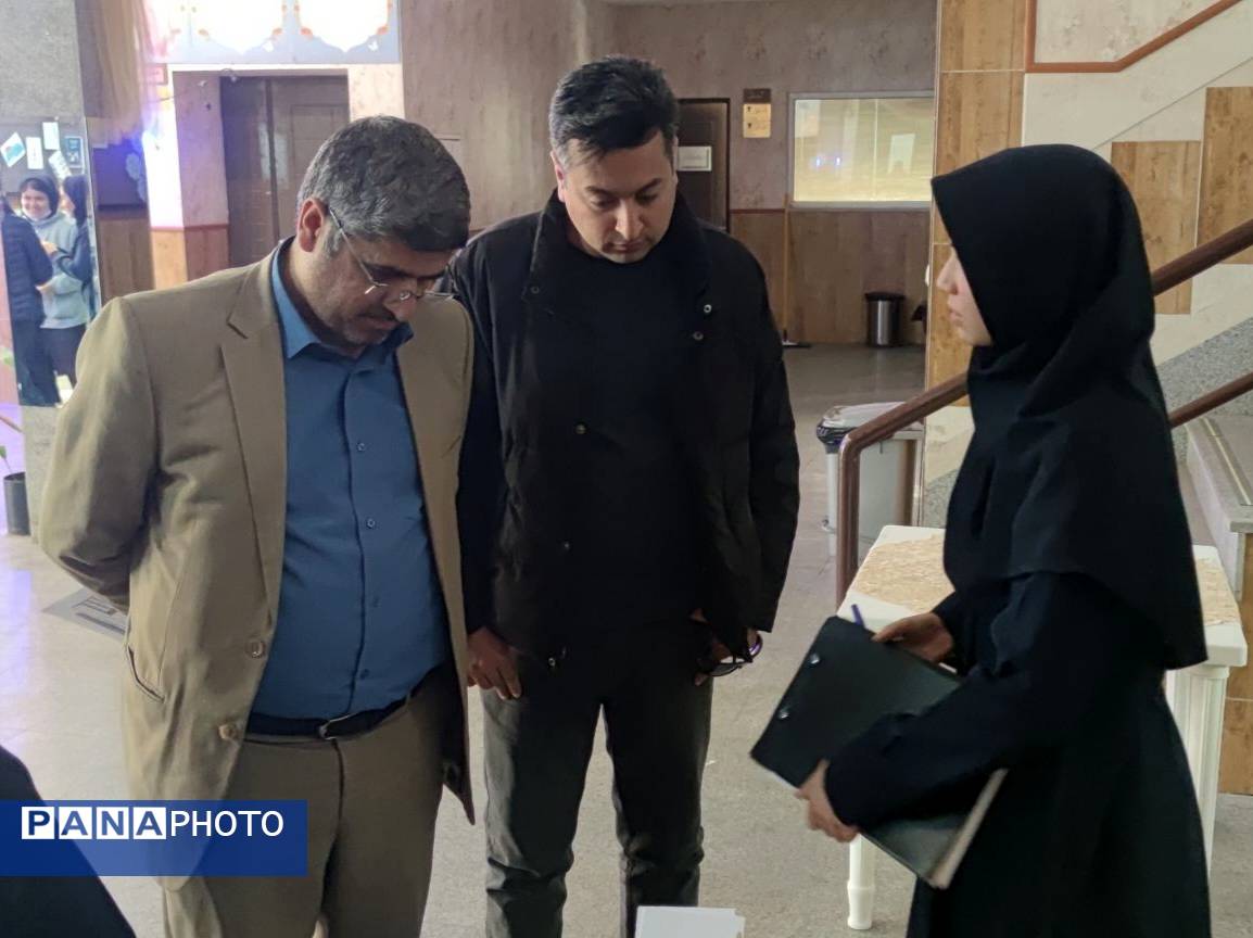 بازدید معاون پرورشی و تربیت بدنی ناحیه سه از دبیرستان مصلی‌نژاد ام البنین 