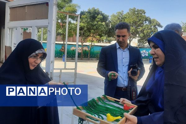 مراسم یادواره شهدا و گرامیداشت هفته دفاع مقدس در مدارس ناحیه 2 شهرری 