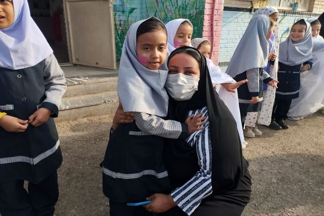 جشن مادر و دختری  در مدرسه تکتم خلیل آباد 