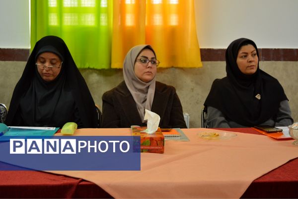 نشست تخصصی مدیران متوسطه اول و دوم بهارستان‌دو