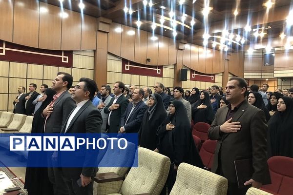 حضور مدیران و معاونین مناطق ۲۱ گانه شهرستانهای استان تهران در همایش تبیین دستاوردهای معاونت آموزش متوسطه 