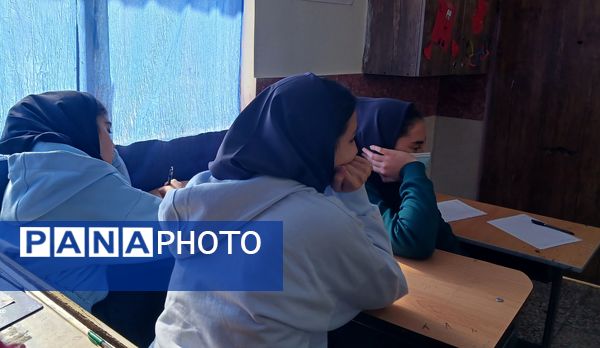 برگزاری طرح آگاهی‌های حقوقی و زنگ پیشگیری در دبیرستان شهید شهلایی ناحیه 3 کرج 