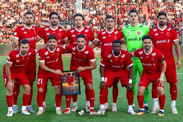 شکست گاندوها مقابل پرسپولیس/هاشمیان در دوراهی ماندن یا رفتن