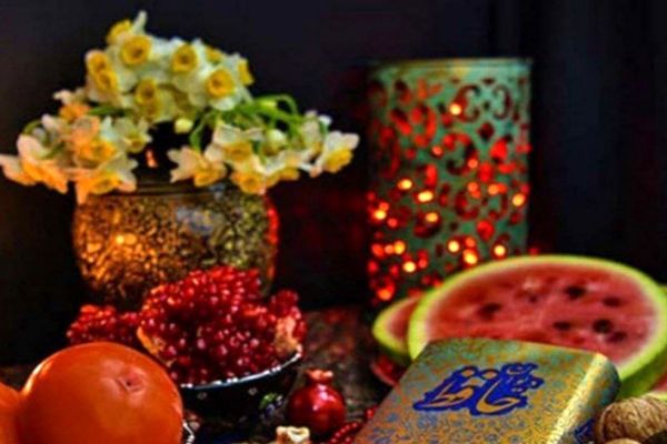 شب یلدا؛ جشنِ تولد خورشید و گردهمایی گرم ایرانیان