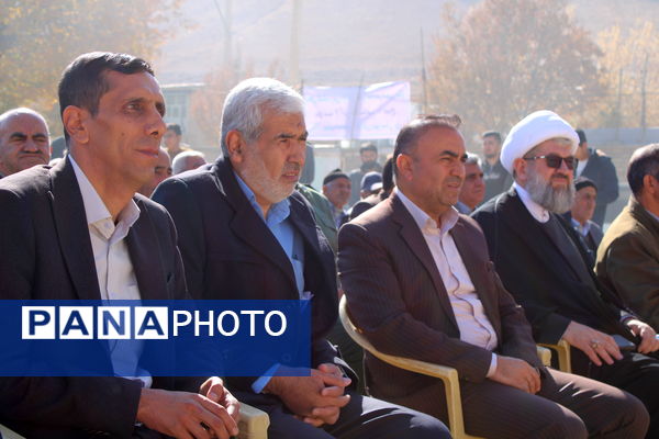 آیین کلنگ زنی مدرسه شش کلاسه در شهرستان بن