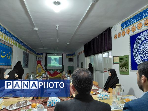 جلسه  مدیران متوسطه اول مدارس در دبیرستان شهرآرا دو