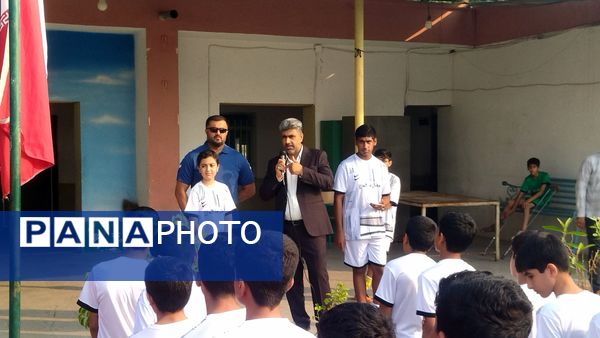 هفته تربیت‌بدنی و ورزش در صف صبحگاهی مدرسه جوادالائمه