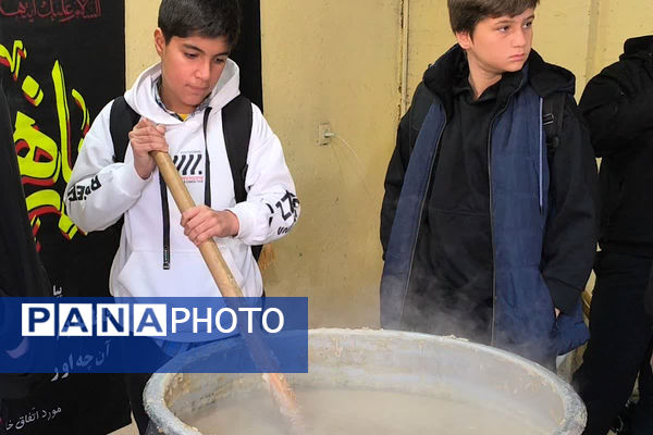 برگزاری مراسم عزاداری شهادت حضرت فاطمه الزهرا(س) در مدرسه شاهد شهیدکاظمی 