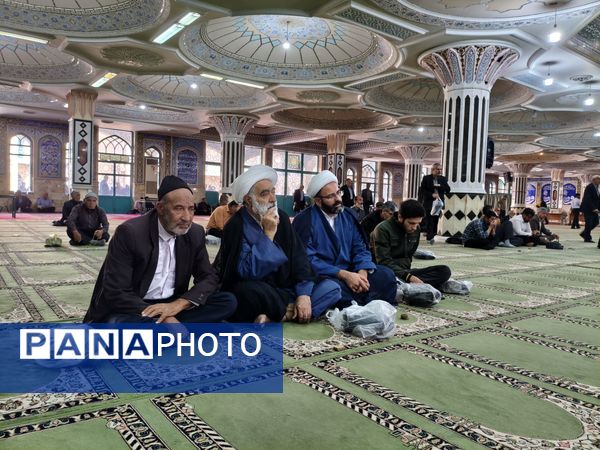 میعادگاه دانش‌آموزان با نماز جمعه