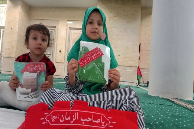 بسته‌بندی لباس همایش شیرخوارگان حسینی زنجان