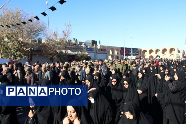 مراسم وداع با ۷ پیکر شهید گمنام هشت سال دفاع مقدس