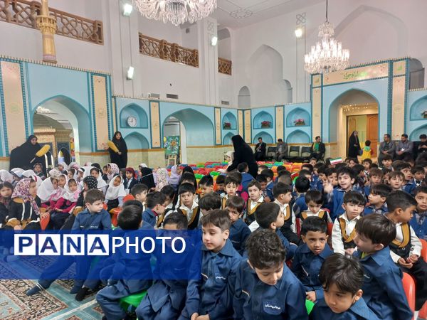پیش‌دبستانی‌ها سال تحصیلی را در آغوش امام رضا آغاز کردند