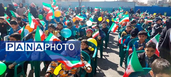 جشن نیمه شعبان در آموزشگاه شهید رسول نم‌نبات ناحیه۴ اصفهان
