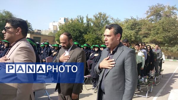 نواخته شدن زنگ مهر،زنگ خیرین و زنگ ایثار  در دبیرستان حسین ملایی