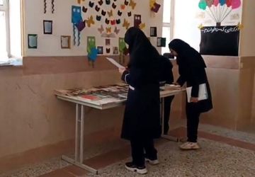 افتتاحیه پرشور «دوشنبه‌های کتابخوانی» در دبیرستان زینب کبری(س) تفت