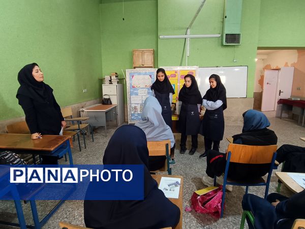 مسابقه مشاعره و حافظ‌خوانی در کانون شهدای فرهنگی ملارد