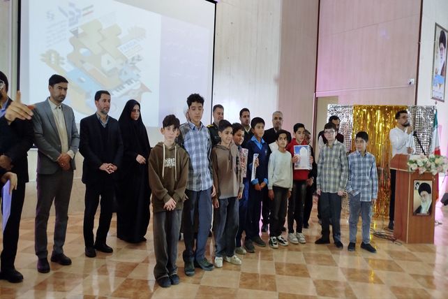 افتتاح جشنواره‌های فرهنگی و هنری دانش‌آموزی با رونمایی از بسته «ایرانمون»