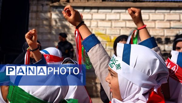 فریاد استکبارستیزی دانش‌آموزان نظرآبادی در روز ۱۳ آبان