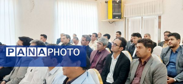 نشست توجیهی  مدیران مدارس شهرستان طرقبه شاندیز