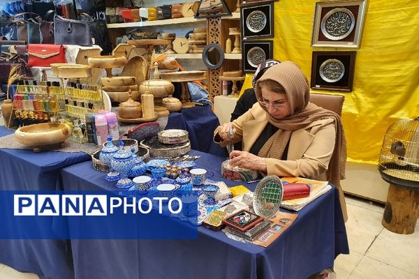 نمایشگاه برکت باحضور کارآفرینان طرح های اشتغال‌زایی در مشهد