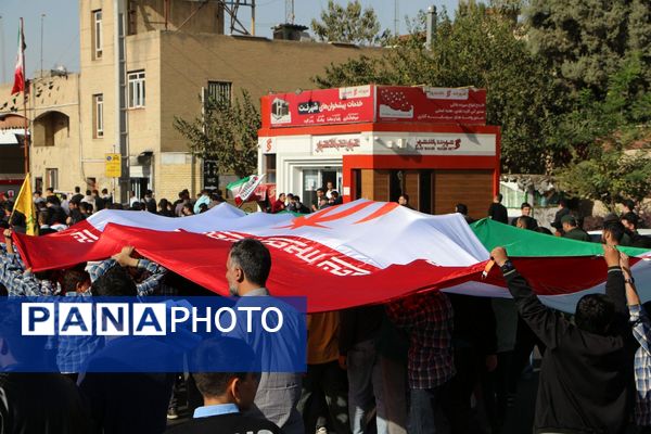 نسل ما، قامتِ استکبار و استعمار شکن است! 