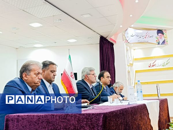 جلسه مدیران مدارس در شهرستان خلیل آباد 