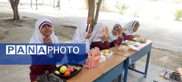 برگزاری صبحانه سلامت در مدارس فین
