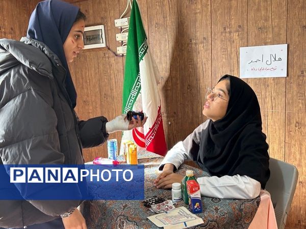  مانور زلزله و ایمنی در مدرسه دخترانه انیس خوش قدم 