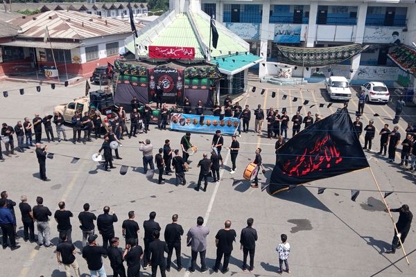 مراسم سوگواری امام حسین(ع) توسط کارکنان صنعت نفت محمودآباد
