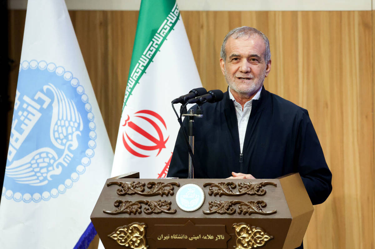 زنده نگهداشتن یاد شهدا ارزشمند، اما مهمتر آن است که راه آنان را ادامه دهیم