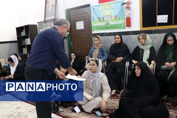 انتخابات انجمن اولیا و مربیان دبیرستان جلیل مرشدیان ناحیه ۷