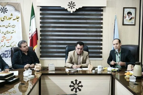 مدرسه باید به محیط تجربه و کنشگری تبدیل شود