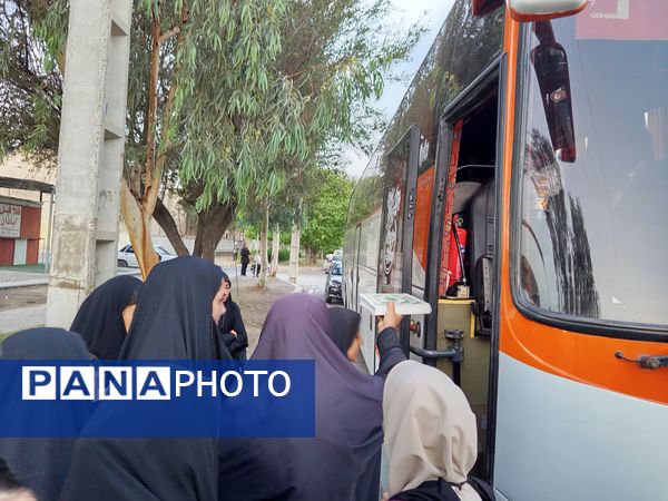 کسب مقام دانش‌آموزان حاجی‌‌‌آبادی در مسابقات استانی قرآن، عترت و نماز
