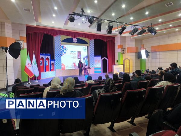 جشنواره قصه‌گویی در مشهد مقدس؛ از داستان‌های دینی تا روایت‌های سنتی و فرهنگی