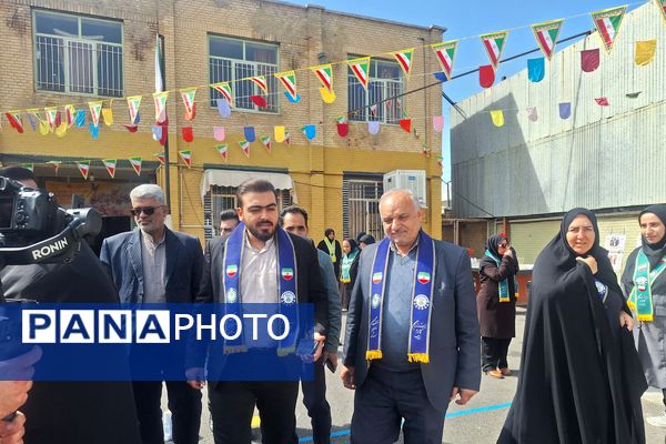 مانور مهارت‌های تشکیلاتی پیشتازان هم‌دل، همفکر و همکار در شیراز