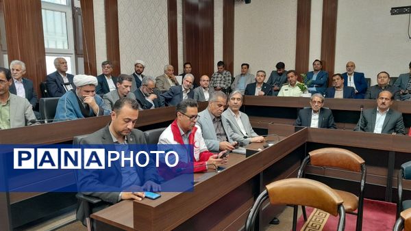 نشست ویژه شورای اداری شهرستان تربت حیدریه به مناسبت هفته معلم 