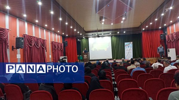 جلسه تخصصی پروژه مهر مدیران مدارس محمودآباد 